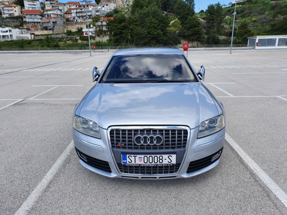 Audi a8 v10