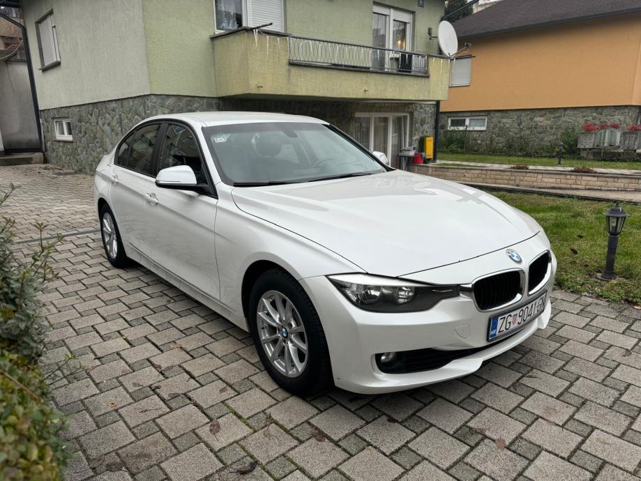 BMW 318d • Automatik • Navigacija • Senzori • PRIVATNA PRODAJA •