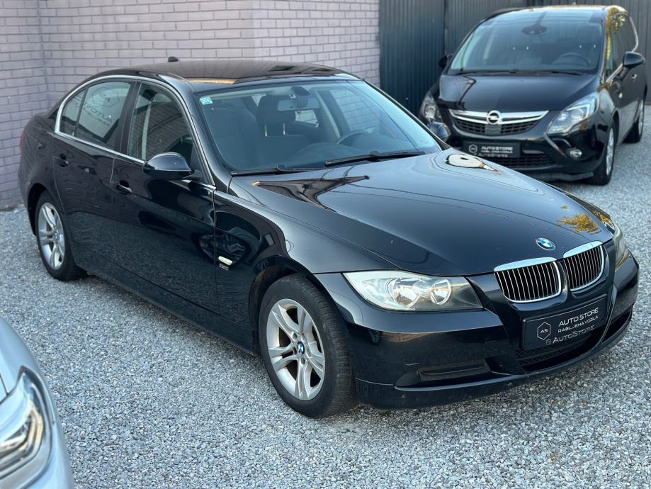 BMW 318d • NAVIGACIJA, TEMPOMAT, VL. 7 GOD, SER.KNJIGA, REG. 10/2025