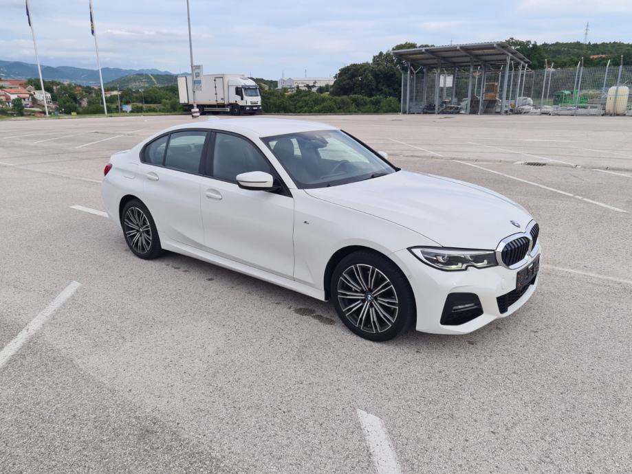 BMW 330e 3X M SPORT.. VIRTUAL.. HAMAN CARDON