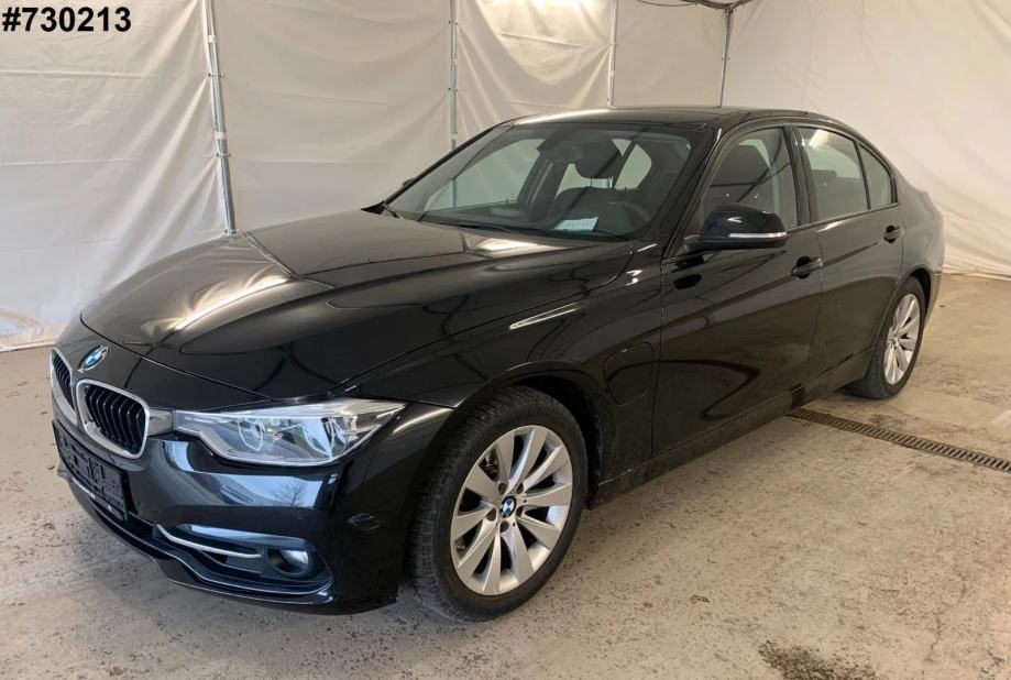 BMW 330e