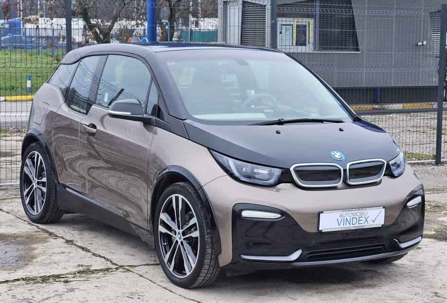 BMW  i3S  120Ah  LED  NAVI  ŠIBER  HR AUTO  25000 km