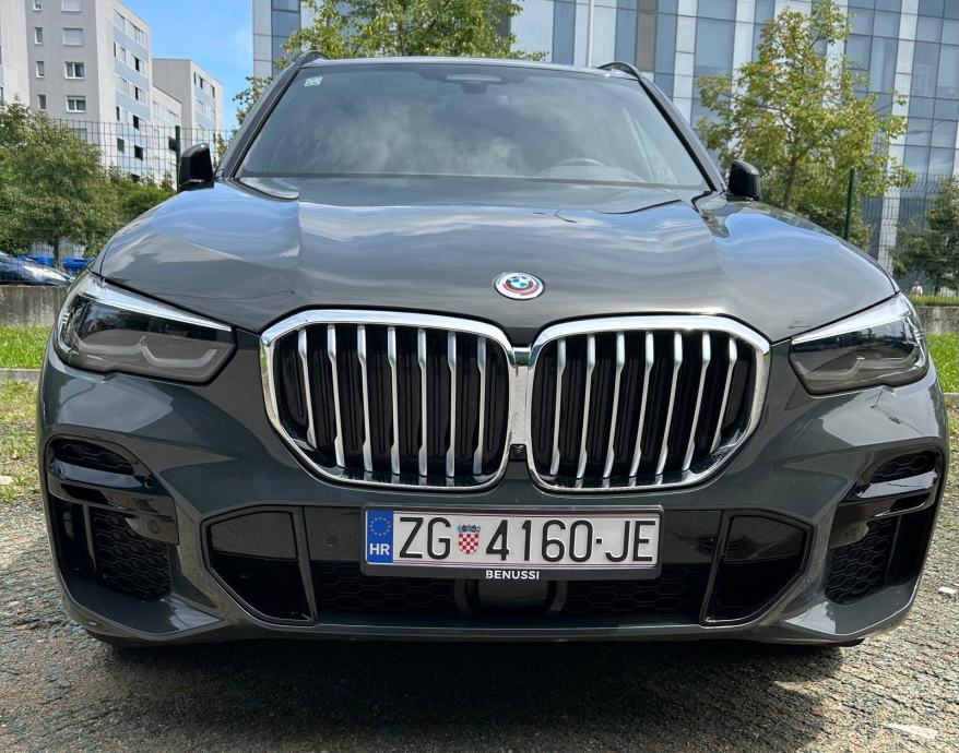 BMW X5 4.5e, M paket, garancija, prvi vlasnik