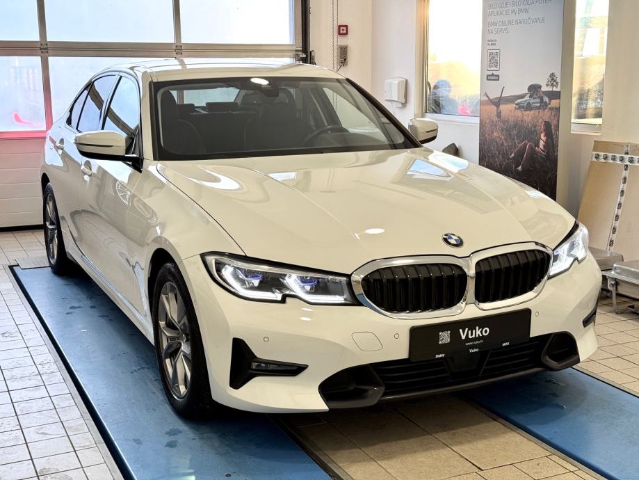 BMW serija 3 318d Sport line Automatik