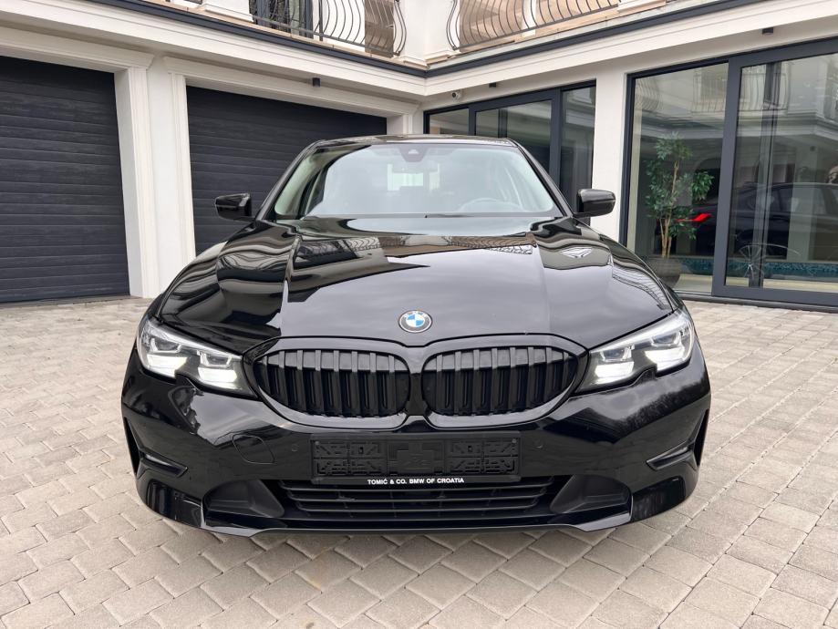 Bmw Serija D Sport Automatik Live Cockpit Head Up Shadow Line God