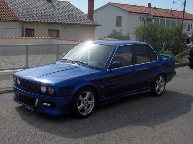 BMW 324 td