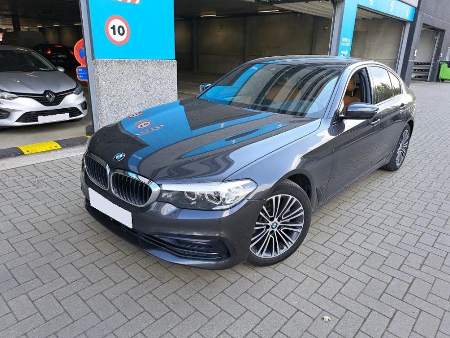 BMW serija 5 518 d AUTOMATIK SPORT LINE DAKOTA FULL LED NAV PDC KAMERA