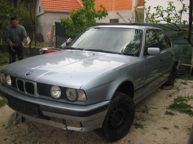 Бмв 5 525i