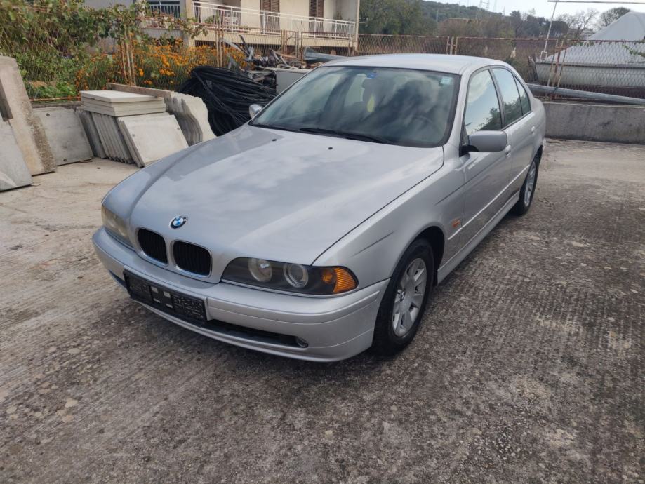 Бмв 5 525i