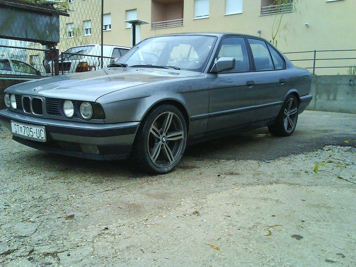 Бмв 5 525i