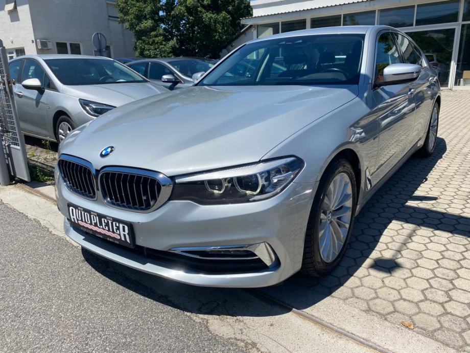 BMW serija 5 530d LUXURY LINE, AMBIENT, PDC, 4X GARANCIJA!!