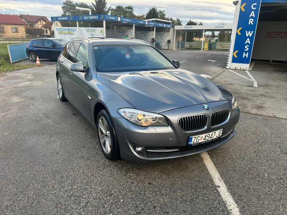 BMW serija 5 Touring 520d 2010g prodajem......