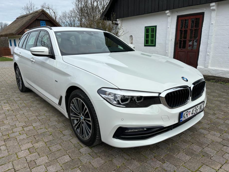 BMW serija 5 Touring 520d , sport line ,u PDV, stanje izvrsno