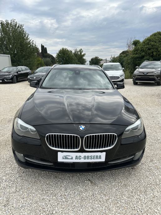 BMW serija 5 Touring 525d automatik