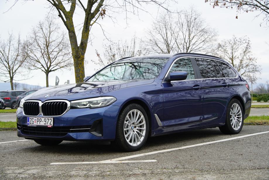 BMW serija 5 Touring 530e kao nov, BMW tvornička garancija, u PDVu