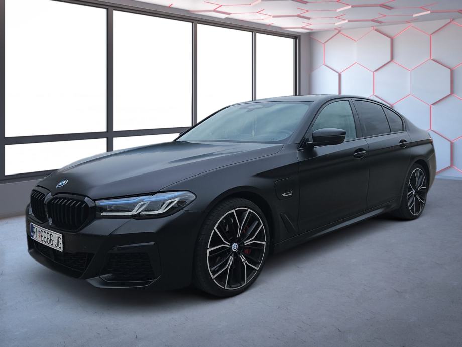 BMW 545e M Individual *Frozen Black*