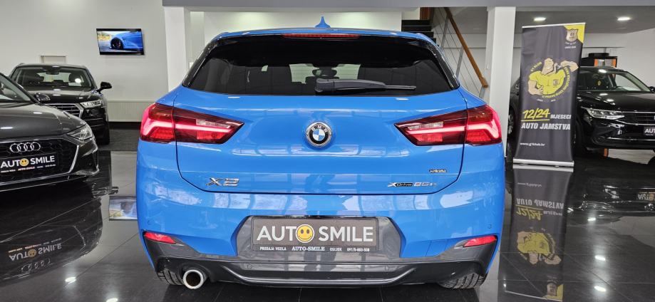 BMW X2 XDrive25e PLUG IN M PAKET U PDV LEASING 2021 God