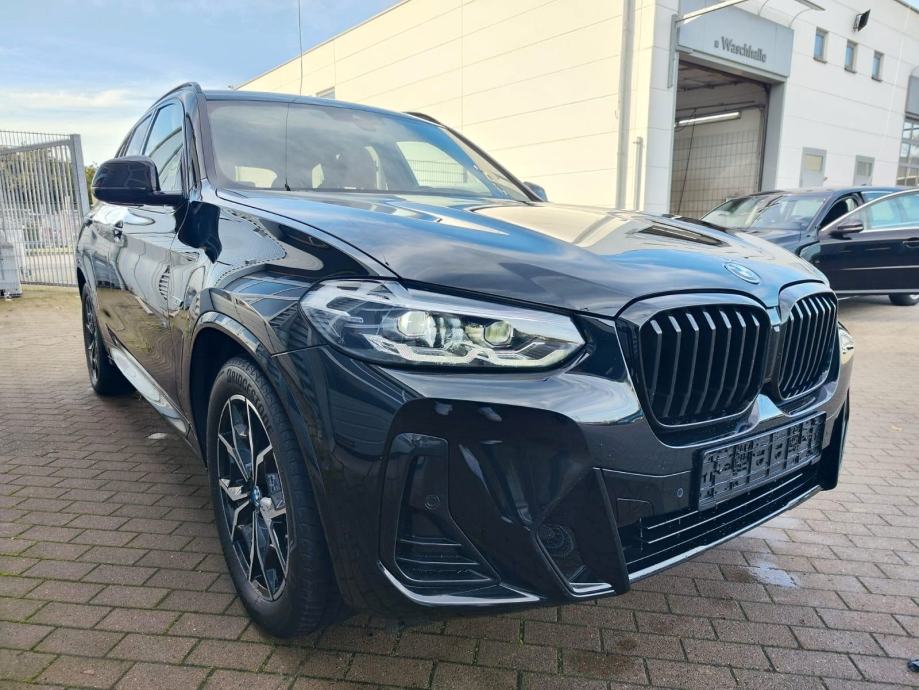 BMW X3 xDrive30e *40 god.svojim kamionima uvozimo po narudžbi*