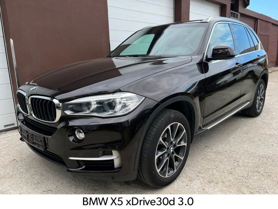 BMW X5 xDrive30d NAVI KAM ALU PDC XENON KOŽA EL. SJEDALA  SERVISNA