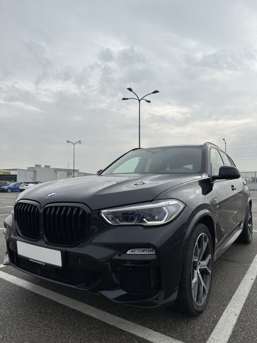 BMW X5 xDrive45e,M Sport,panorama,zračni ovjes,laser,u sustavu pdv