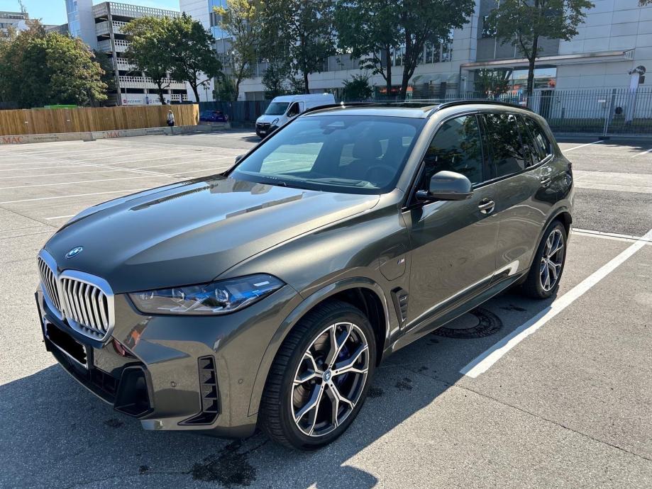 BMW X5  xDrive50e,M-paket,indivudual koza,panorama,alu21,zracni ovjes