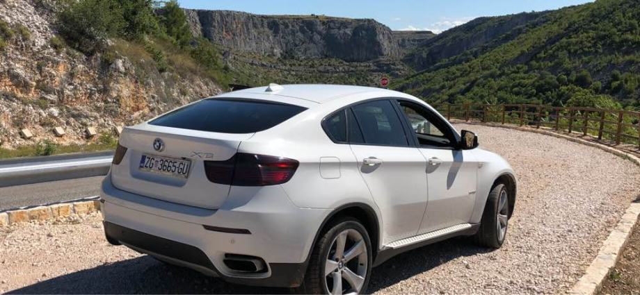 BMW X6 50i