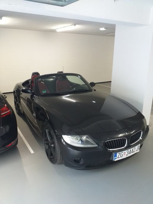 BMW Z4 2,2 i automatik- cabriolet + tvrdi krov