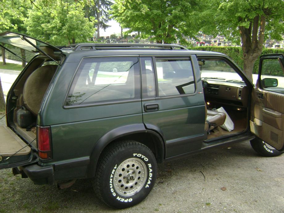 Chevrolet blazer s 10