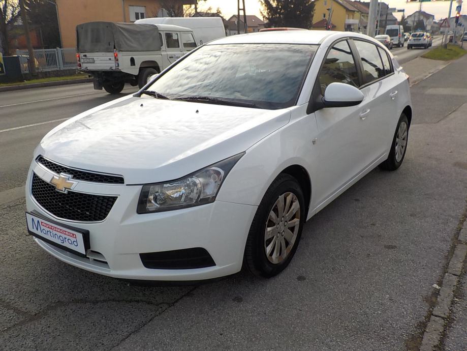 Chevrolet Cruze 1,6i,16v, HR auto,1 vl.,reg.3/25,MODEL 2014**KARTICE**