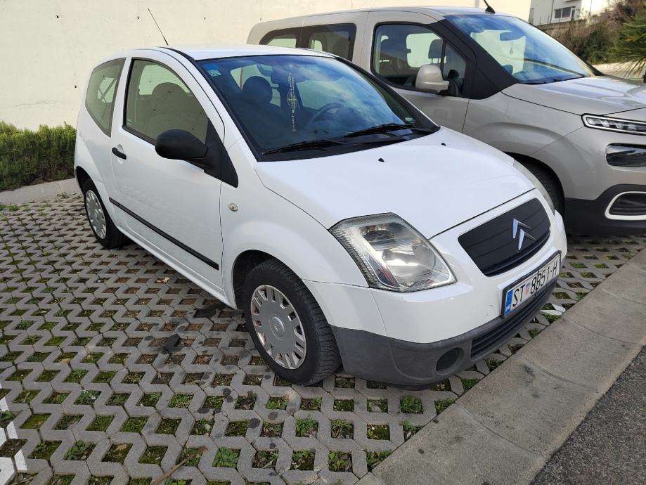 Citroën C2 1,4 HDi,, registriran,klima,servo,abs