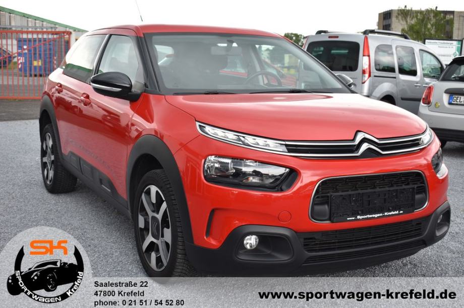 Citroën C4 Cactus 1,2 FEEL NAVI KAM PDC ALU LED TEMPOMAT SERVISNA