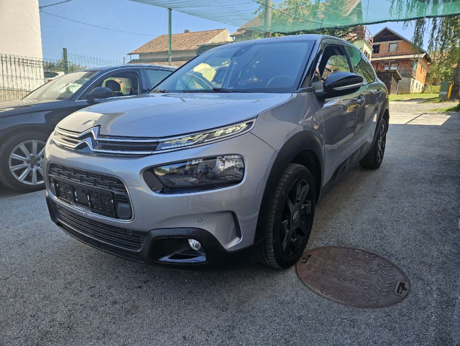 Citroën C4 Cactus 1,2 PureTech SHINE