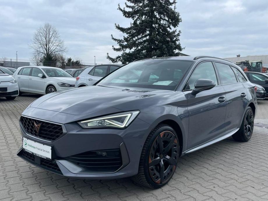 Cupra Leon 1,4 eHybrid *svojim kamionima uvozimo po narudžbi*