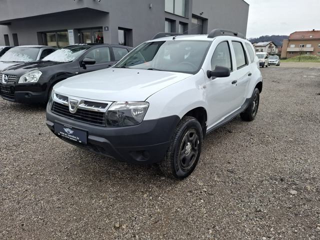 Dacia Duster 1,5 dCi 4x4 DIESEL / u PDV-u / KREDIT / GARANCIJA/ KARTIC