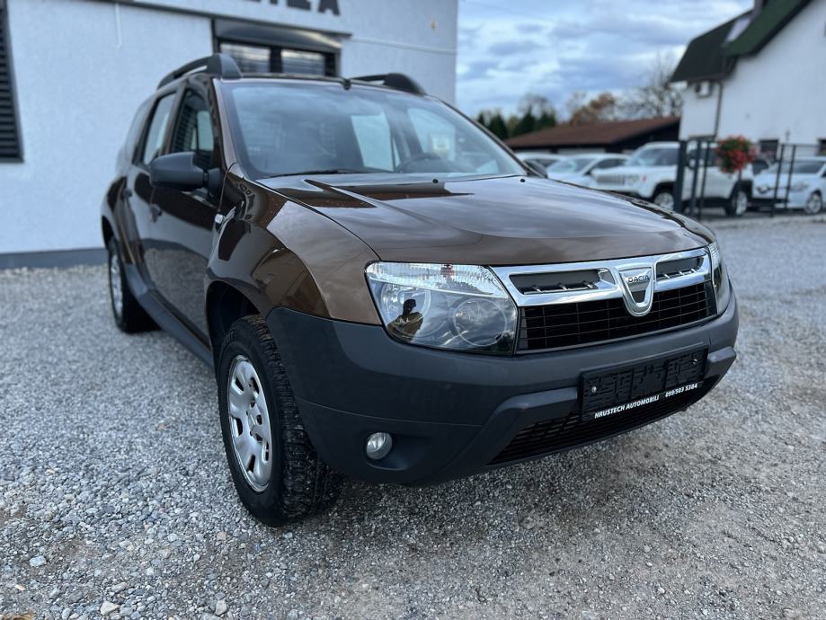 Dacia Duster 1,5 dCi • 4x4 • samo 89.000 km • KUKA • GARANCIJA