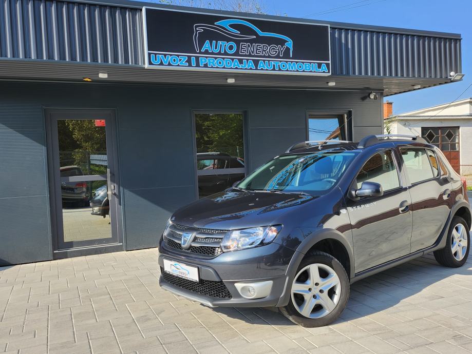 Dacia Sandero 0,9 TCe 90 ⭐ STEPWAY ⭐ Park senzori, Tempomat, Servis