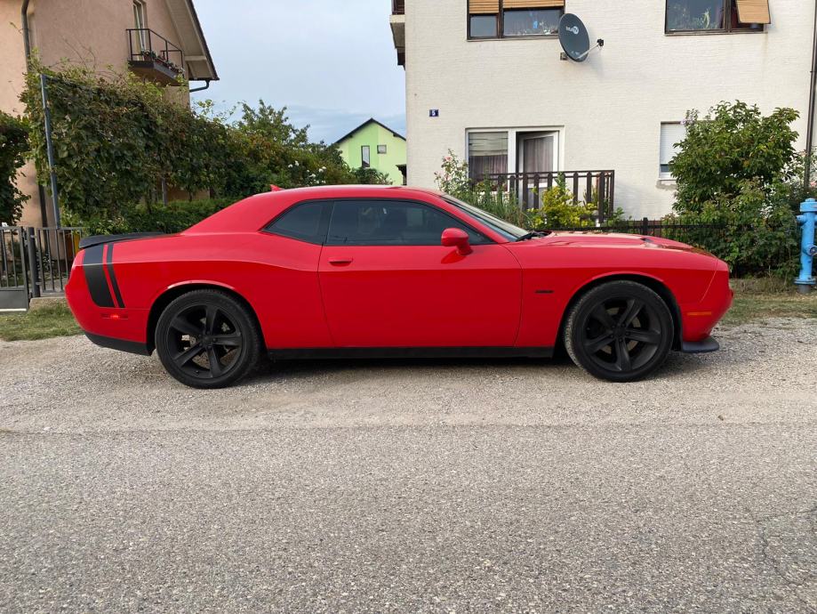 Dodge Challenger 5 7 V8 Hemi R T 2016 God