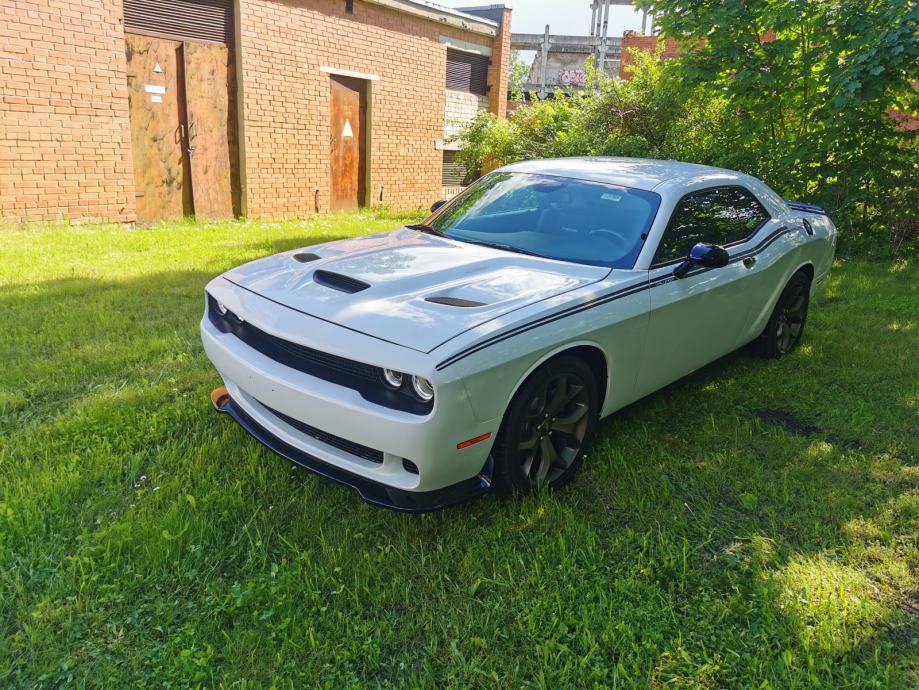 Dodge Challenger 5 7 V8 Hemi R T 2019 God