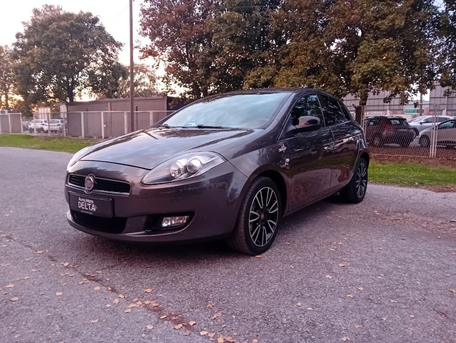 Fiat Bravo 1,6 JTD STREET-120 ks-KOŽA-ALU 17-PDC-AUT.KLIMA-BLUE&ME