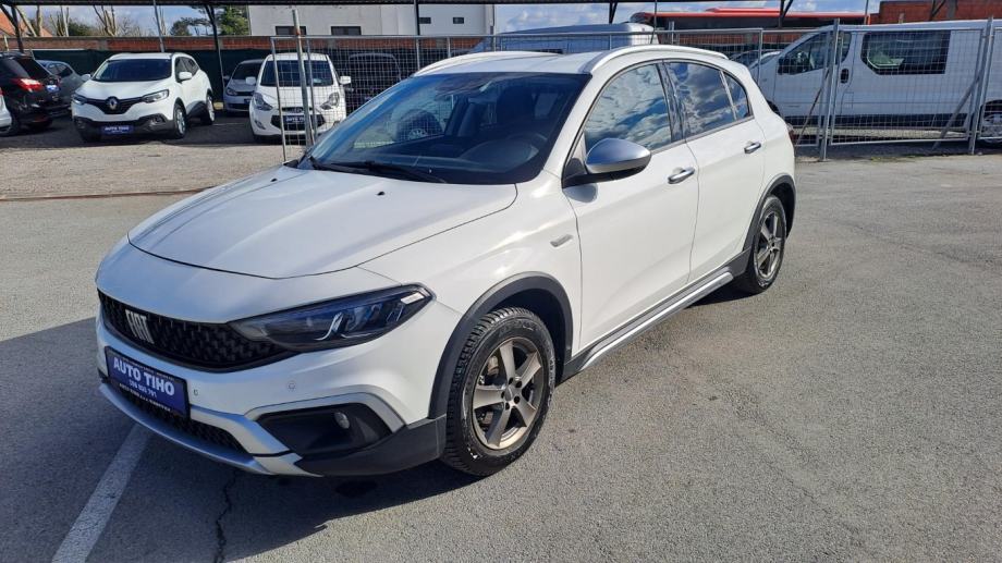 FIAT TIPO 1.0 GSE CROSS