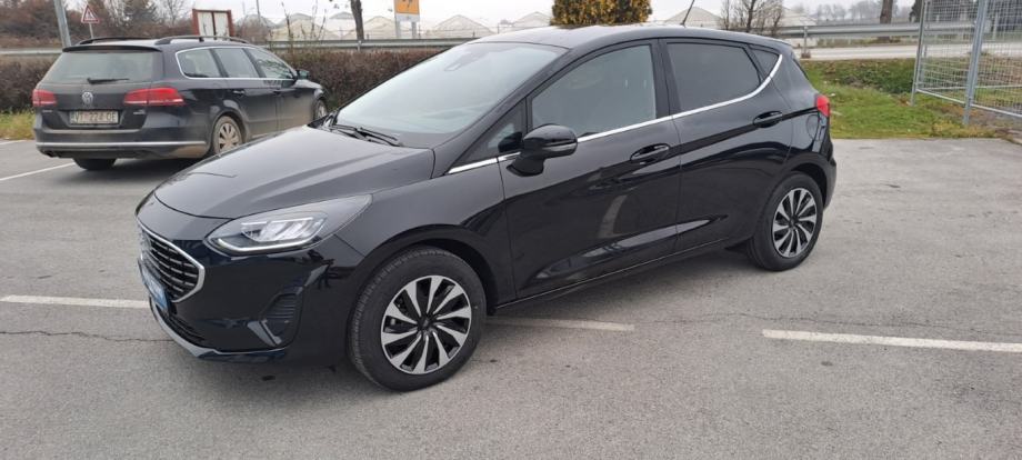 FORD FIESTA 1.1i TITANIUM