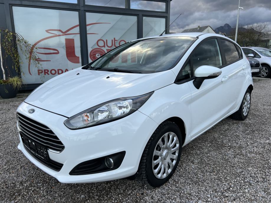 Ford Fiesta 1,6 TDCI - GARANCIJA - REGISTARCIJA GODINU DANA