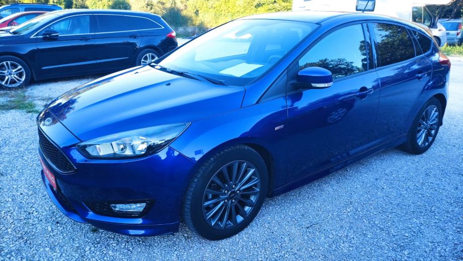 Ford Focus 1,0 GTDi - ST LINE