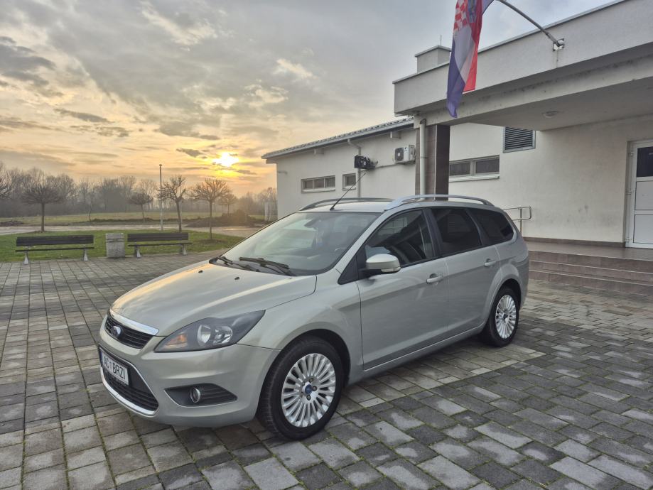 Ford Focus 1,6 TDCI 80kw,grijanje prednje šajbe,Klima-dvozonska,alu