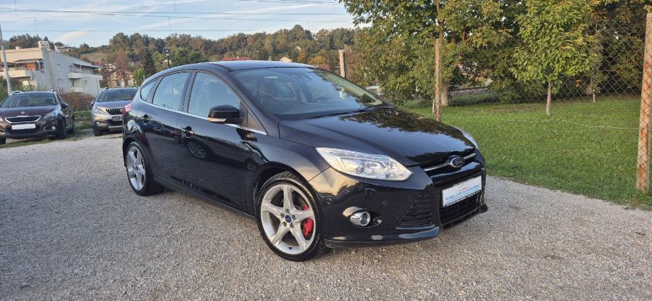 Ford Focus 2,0 d Titanium xenon koža alu 18 pdc servisna.