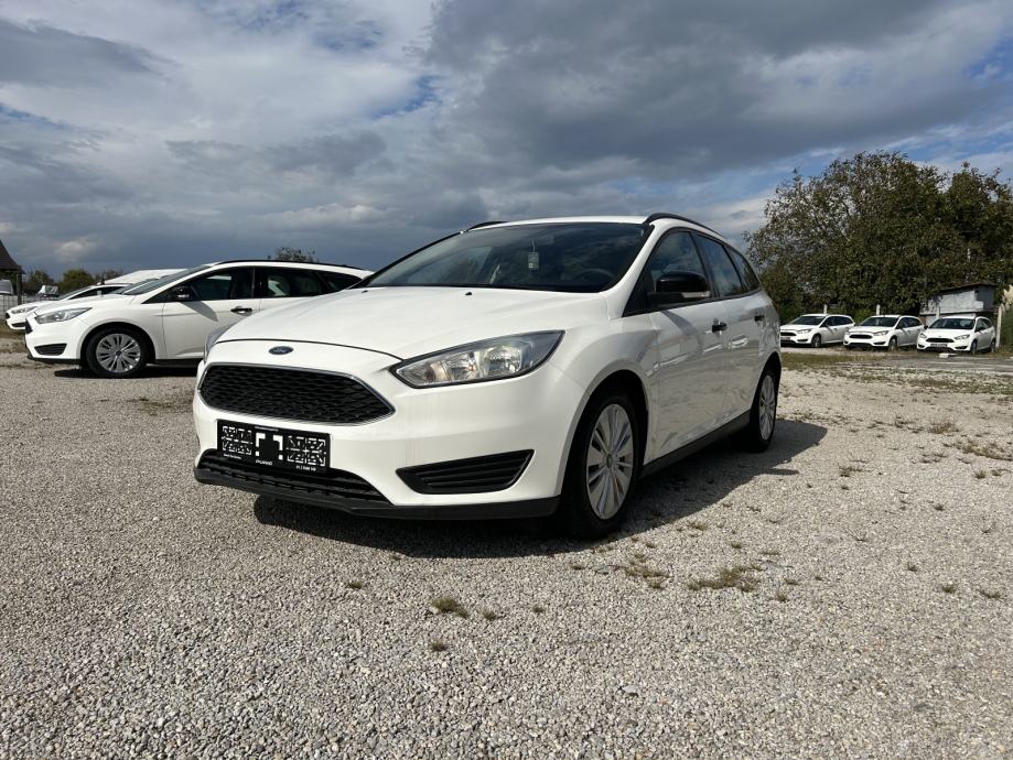 Ford Focus Karavan 1,5 TDCi servisna knjiga u sustavu PDV-a!!! EURO 6