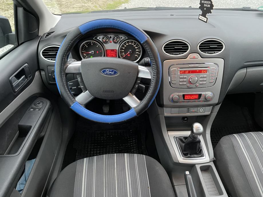 Ford Focus 1.6 TDCI 66 KW registriran godinu dana, 2011 god.