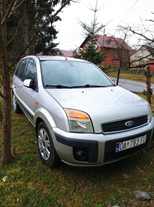 Ford Fusion 1,6 TDCI,KLIMA,REGISTRACIJA 04/24,Visina od tla 16 cm