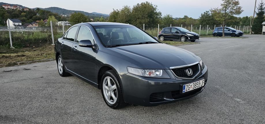 Honda Accord 2,0 i Sport reg.do 10/2025