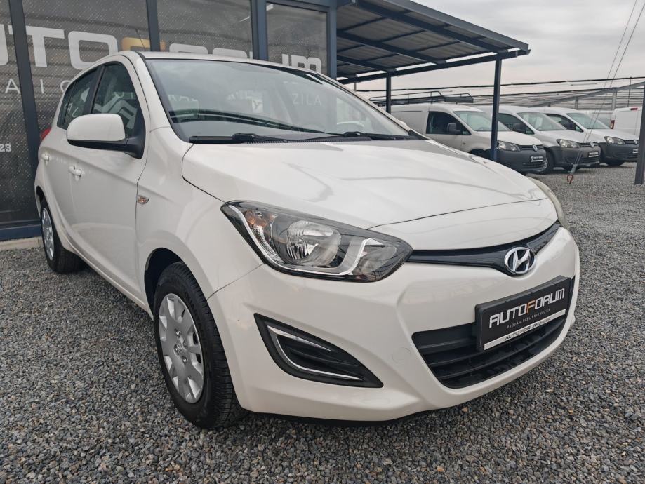 Hyundai i20 1,1 CRDi * JAMSTVO 12 MJ * KLIMA * 133 000 KM *